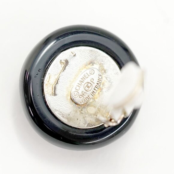 CHANEL CC Logos Black Round Clip-On Earrings Silver Tone 96P Auth #11584-5 - Picture 4 of 5